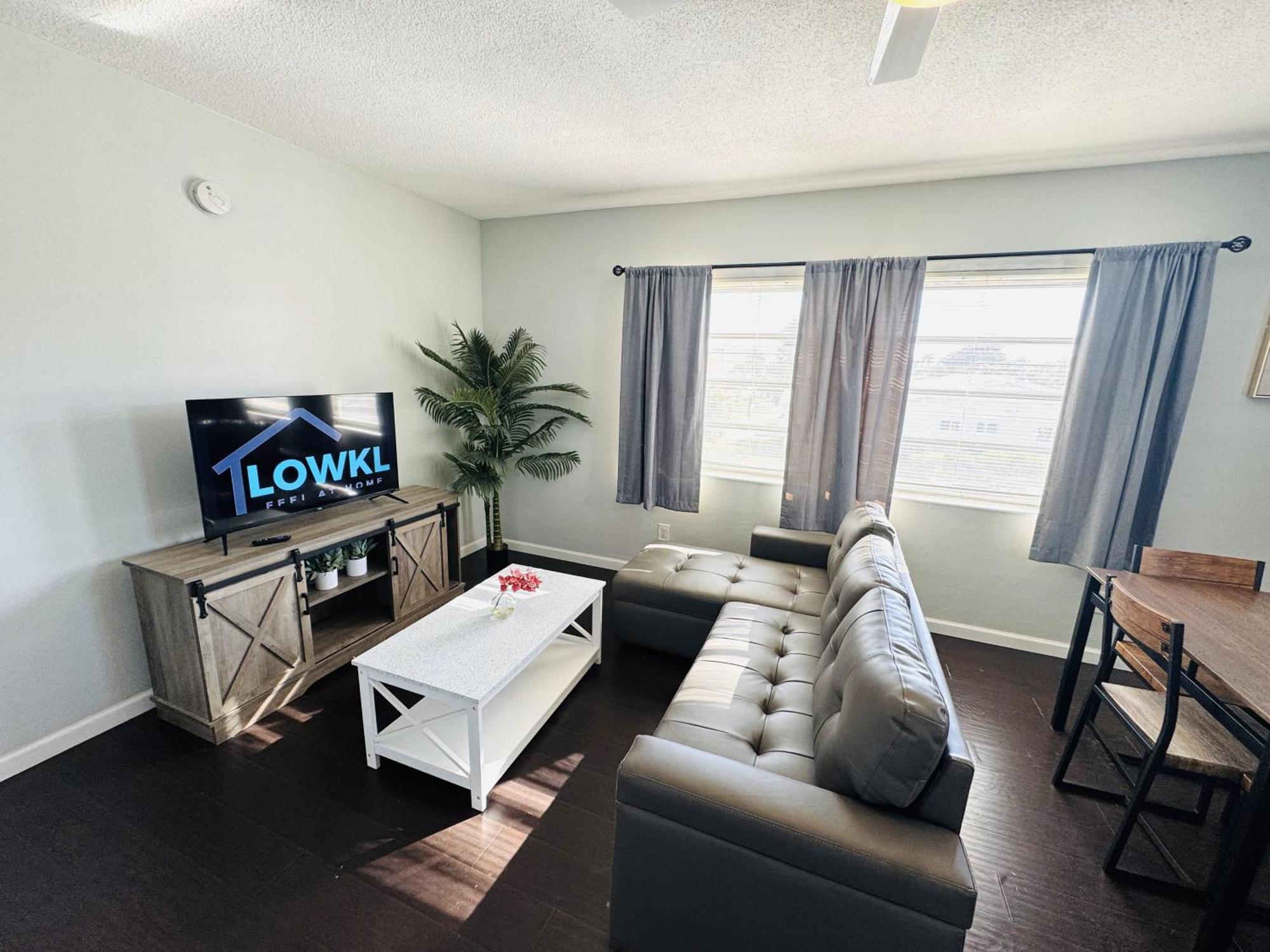 Bayview Regency Apartments By Lowkl Fort Lauderdale Exterior photo