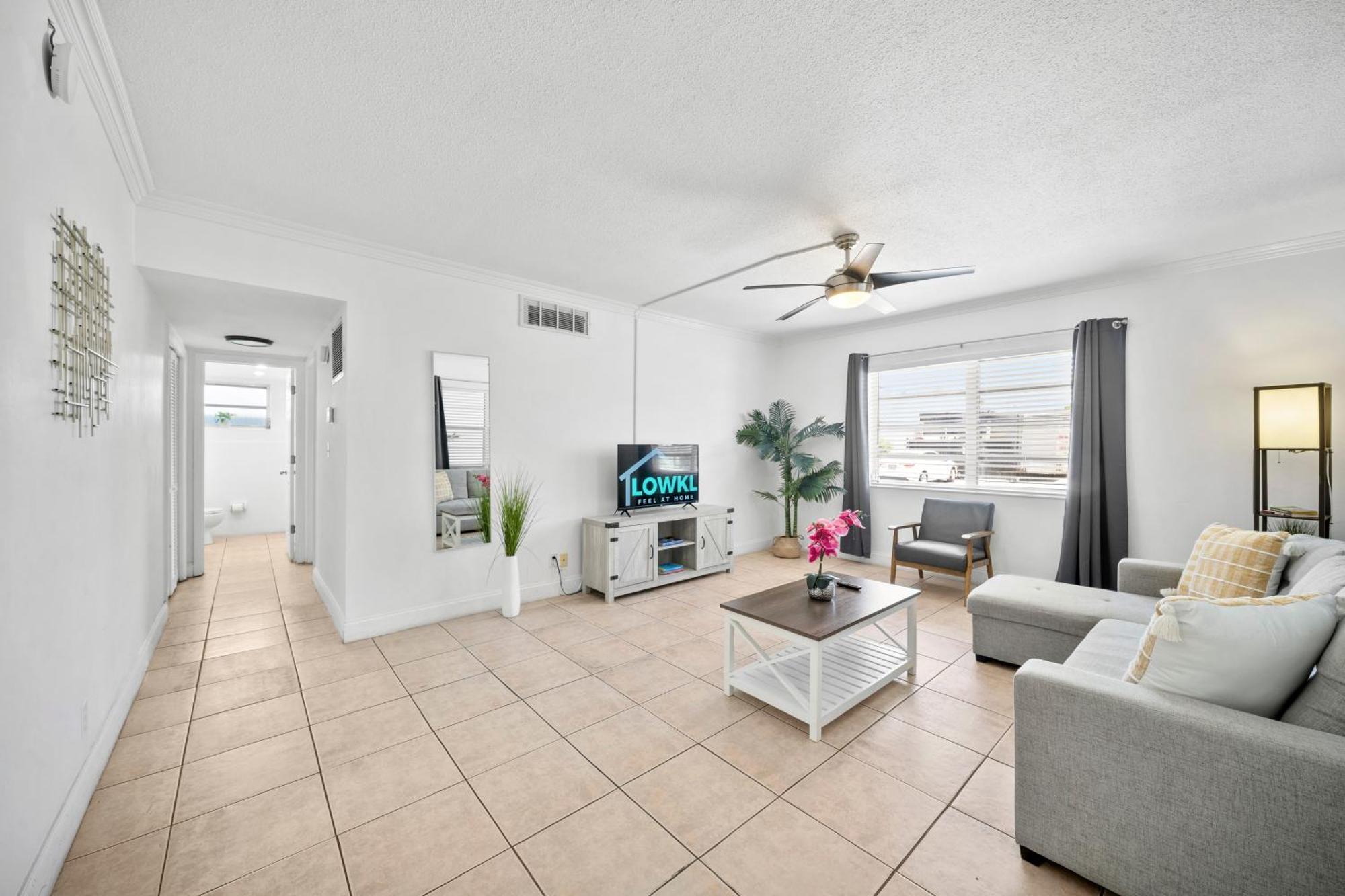 Bayview Regency Apartments By Lowkl Fort Lauderdale Exterior photo